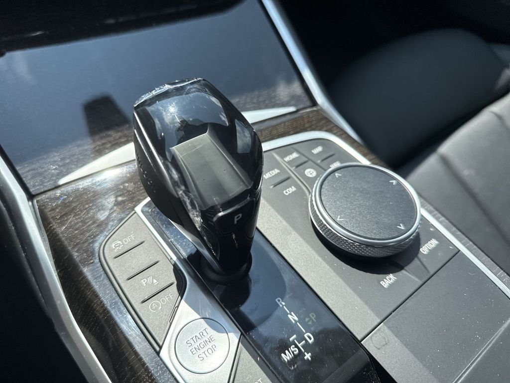 Used 2019 Mineral Gray Metallic BMW 330i xDrive image 19