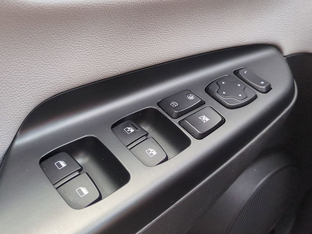 2023 Hyundai Kona EV Limited - Photo 33