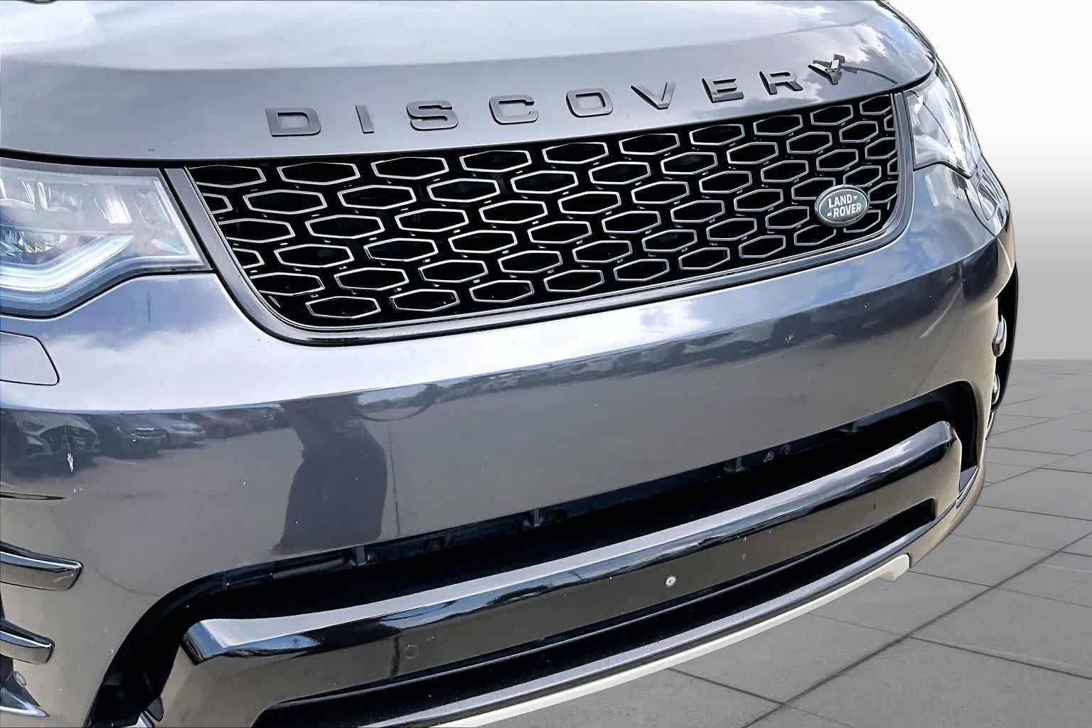 Used 2017 Carpathian Grey Premium Metallic Land Rover HSE Luxury image 30