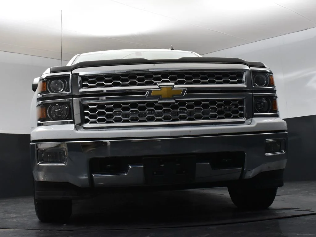 Used 2014 White Chevrolet LTZ image 8