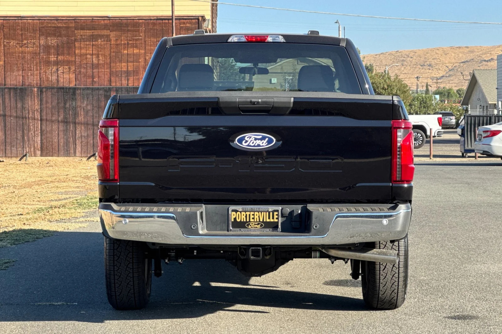 New 2026 Agate Black Metallic Ford XL image 5