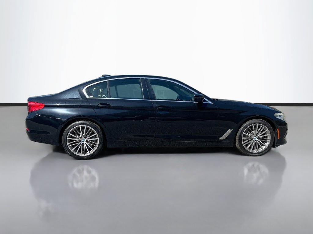 Used 2019 Black BMW 530i image 2