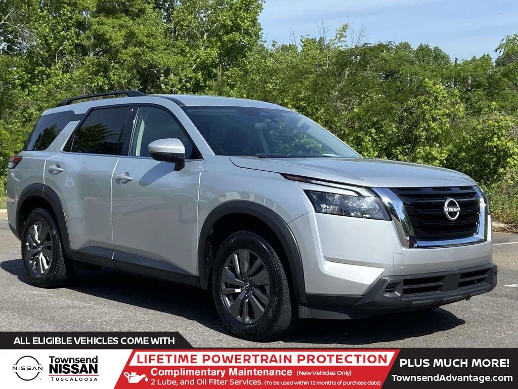 2024 Nissan Pathfinder SV 2WD's photo
