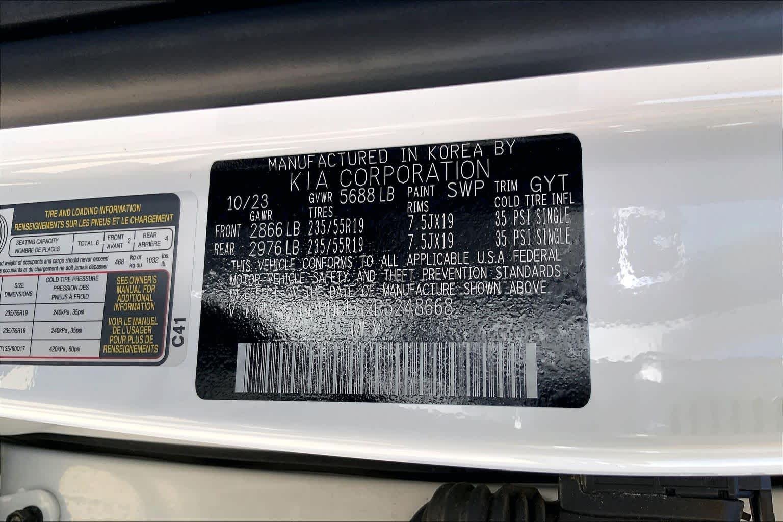 Used 2024 Snow White Pearl Kia EX image 34