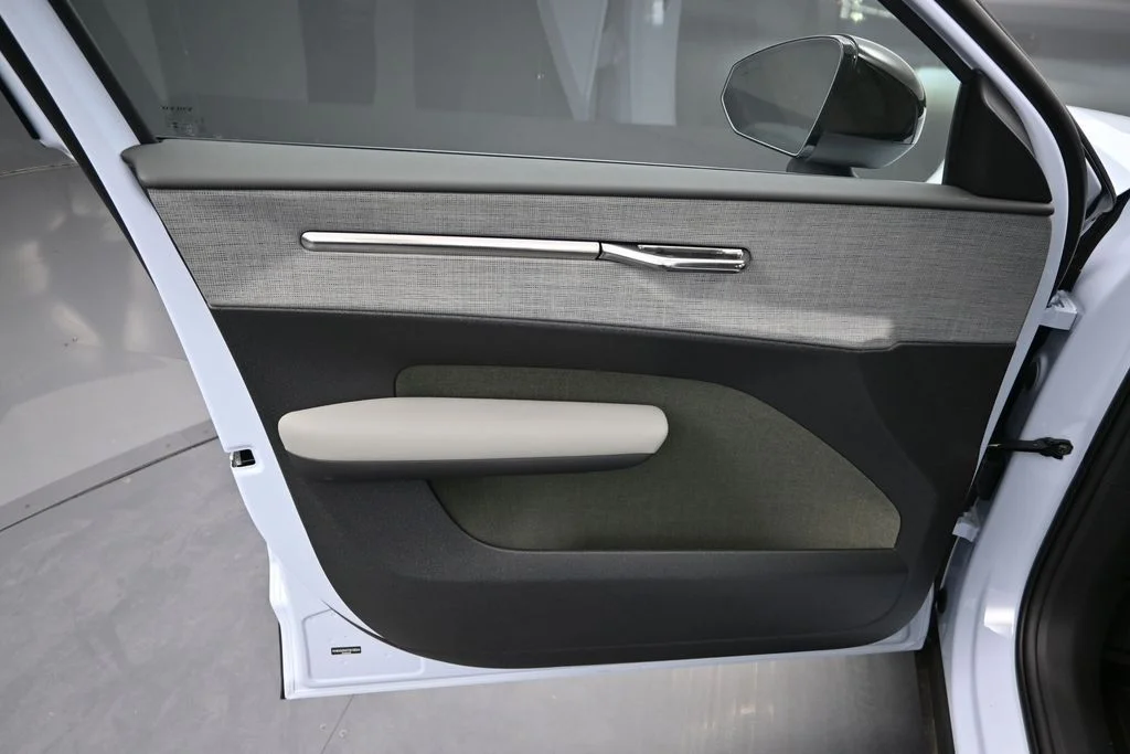 New 2026 Cloud Blue Volvo Twin Motor Performance Plus image 9