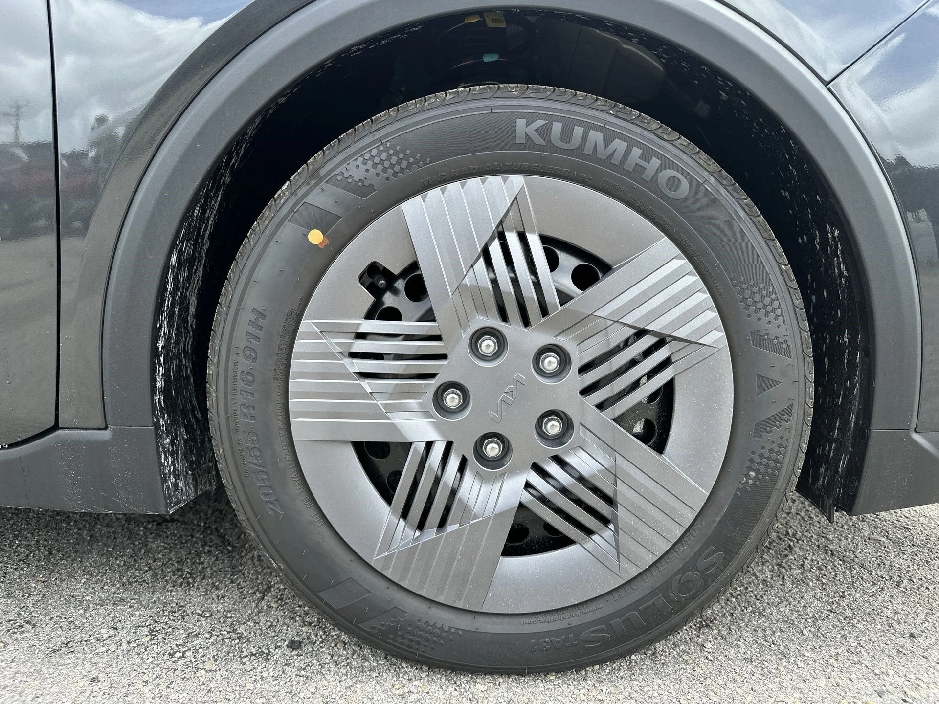 New 2026 Interstellar Gray Kia LX image 11