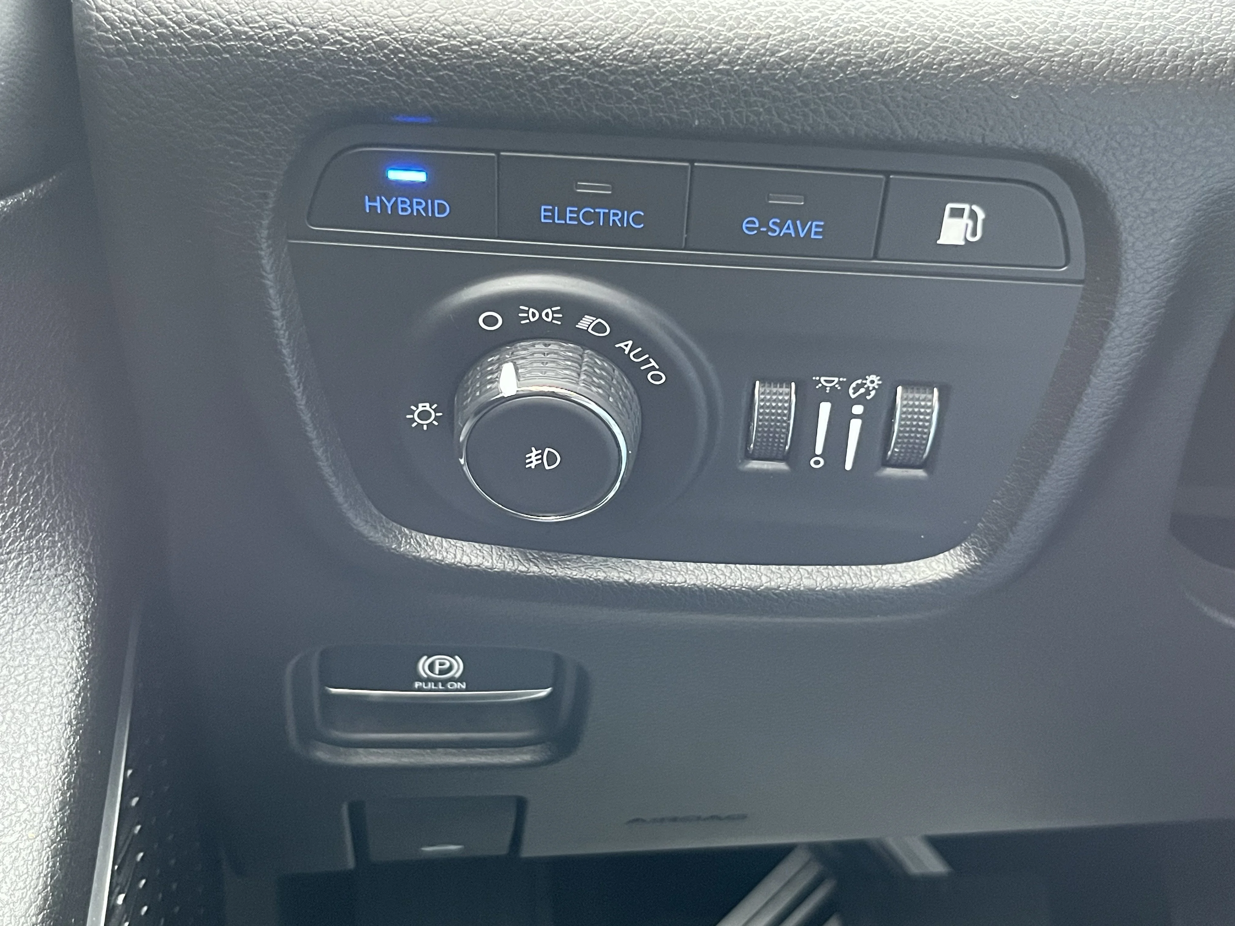 Used 2023 Velvet Jeep 4xe image 43