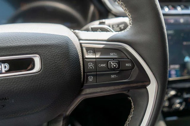 Used 2023 White Jeep 4xe image 26