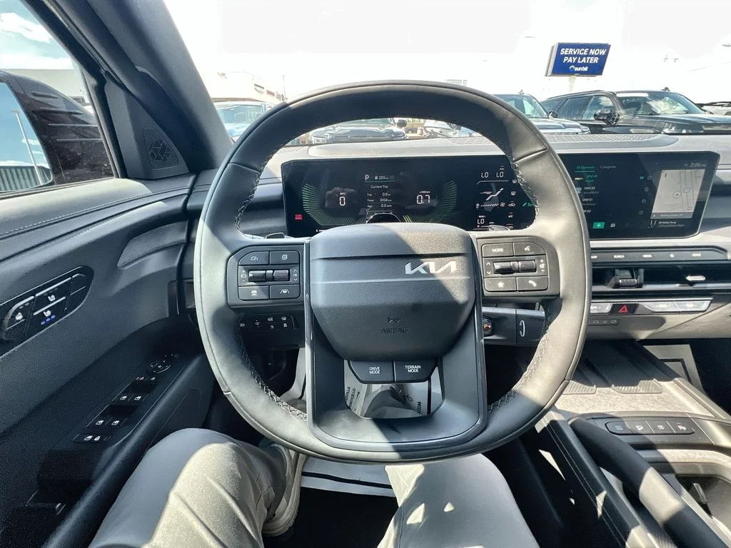 Used 2027 Green Kia X-Line EX image 14