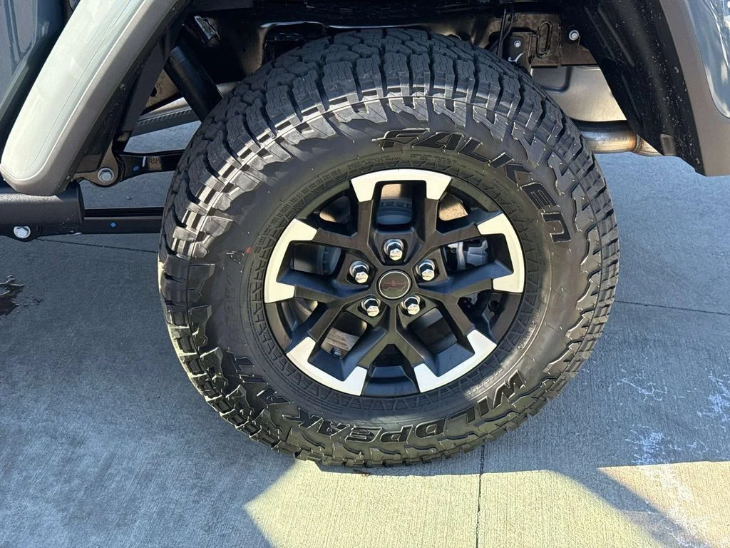 New 2026 Anvil Clearcoat Jeep Rubicon image 38