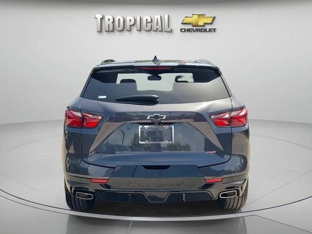 Used 2021 IRON GRAY METALLIC Chevrolet RS image 4