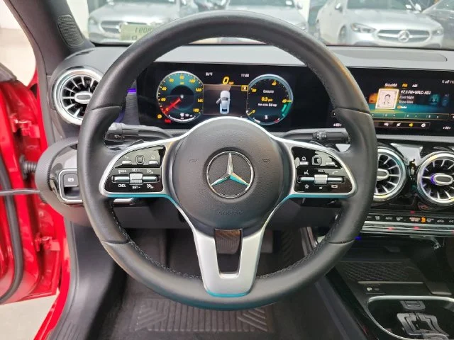 Used 2021 Red Mercedes-Benz A 220 image 21