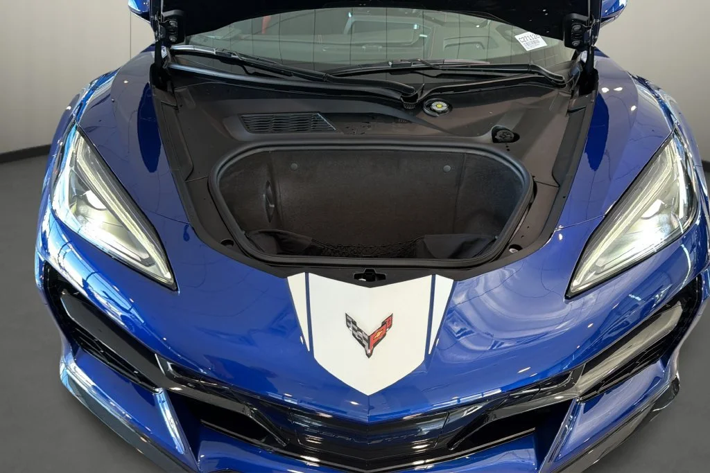 New 2027 Admiral Blue Metallic Chevrolet 3LT image 33