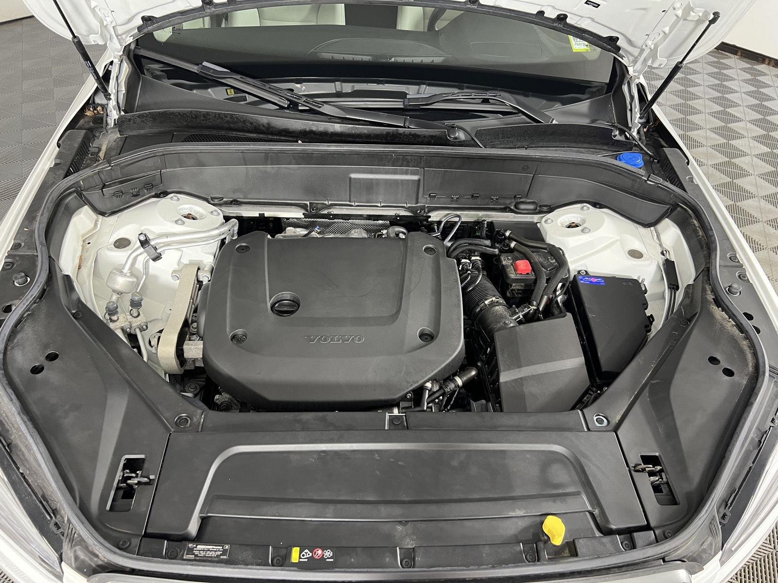 Used 2023 Crystal White Metallic Volvo Plus image 30