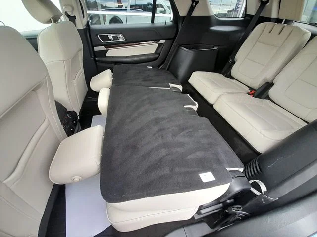 Used 2018 Blue Ford Platinum image 48