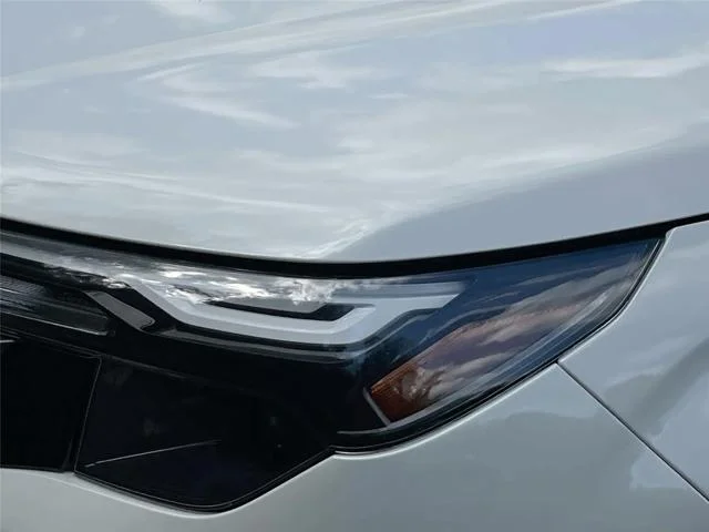 New 2026 CRYSTAL WHITE PEARL Subaru Premium image 9