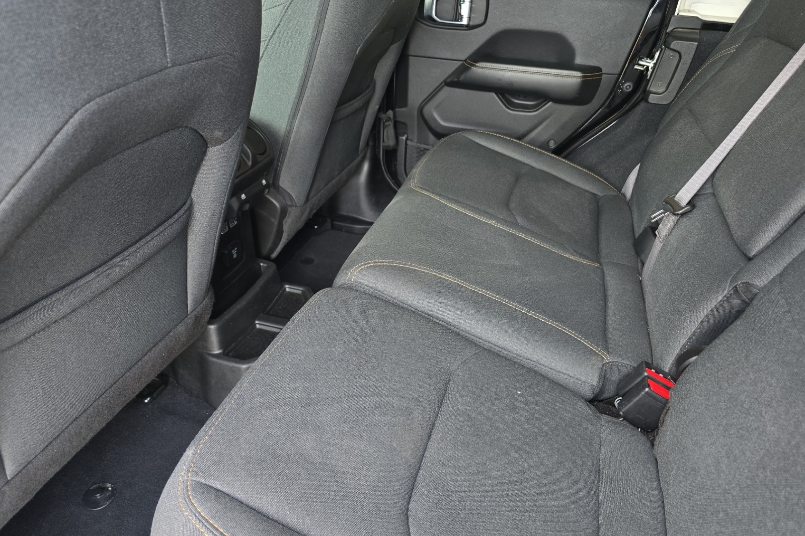Used 2024 Black Clearcoat Jeep Sahara image 10