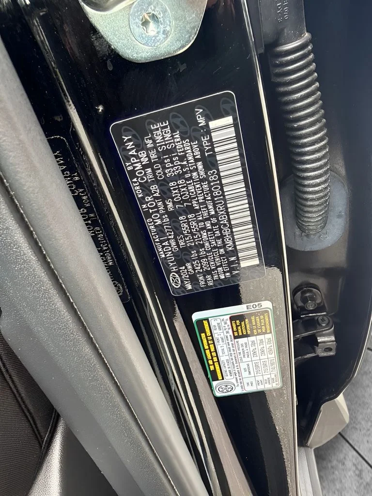 Used 2024 Black Hyundai SEL image 21