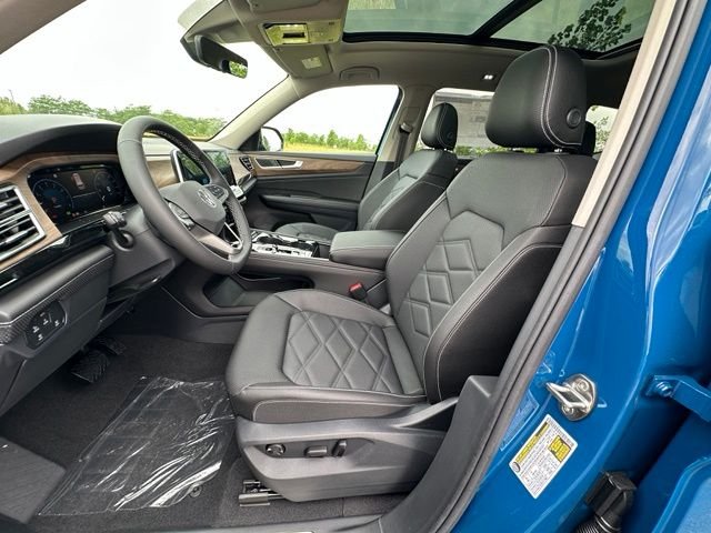 New 2026 Mountain  Lake Blue Metallic Volkswagen 2.0T SE w/Technology image 25