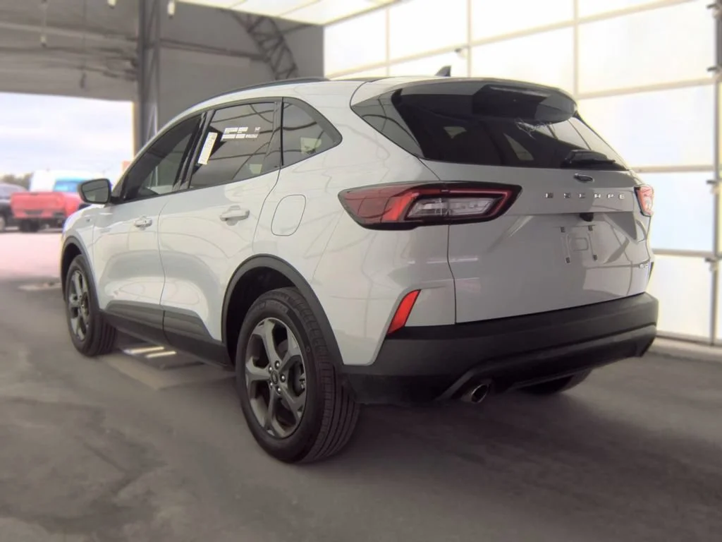 Used 2025 Gray Ford ST-Line image 2