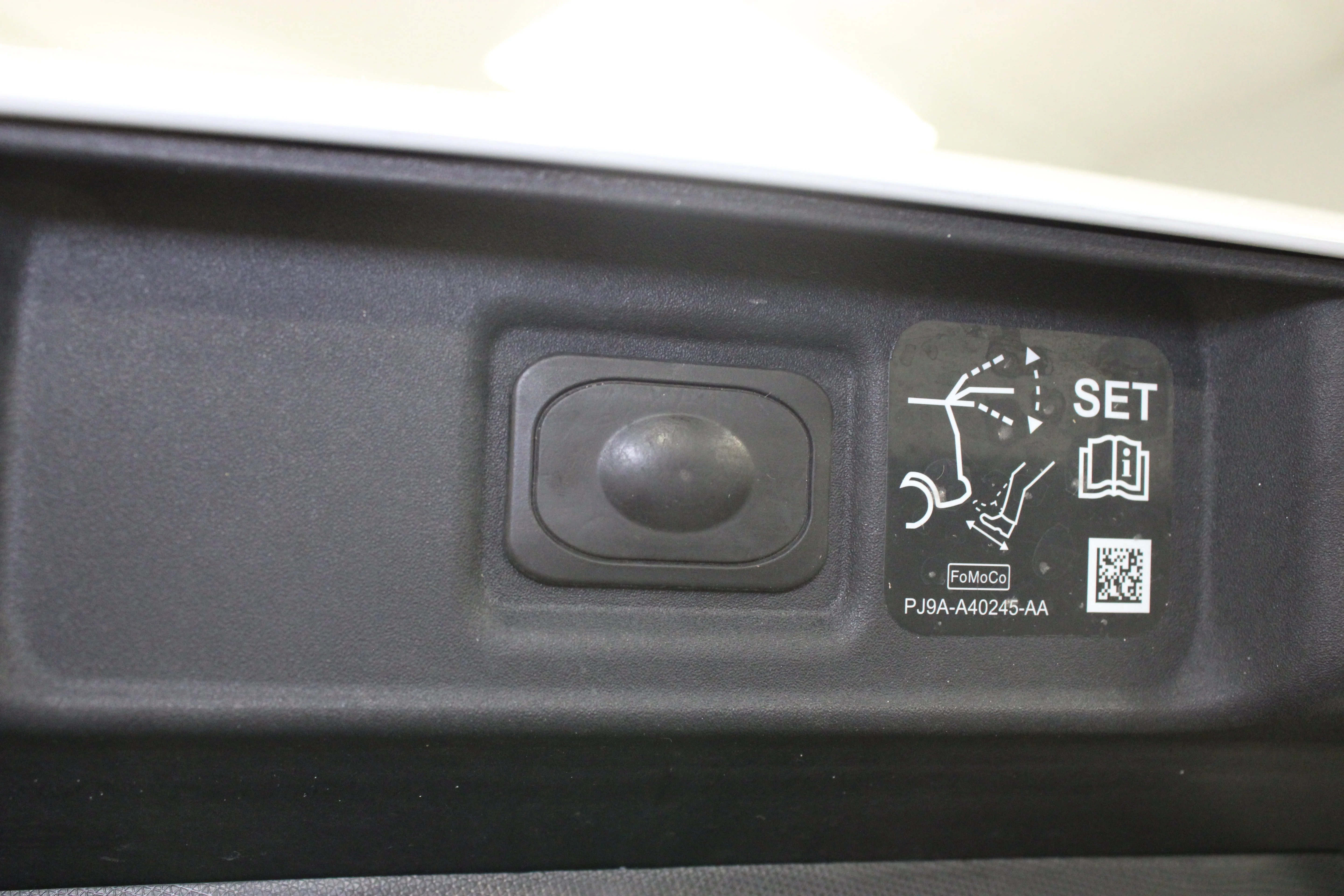 Used 2023 White Metallic Ford Premium image 14