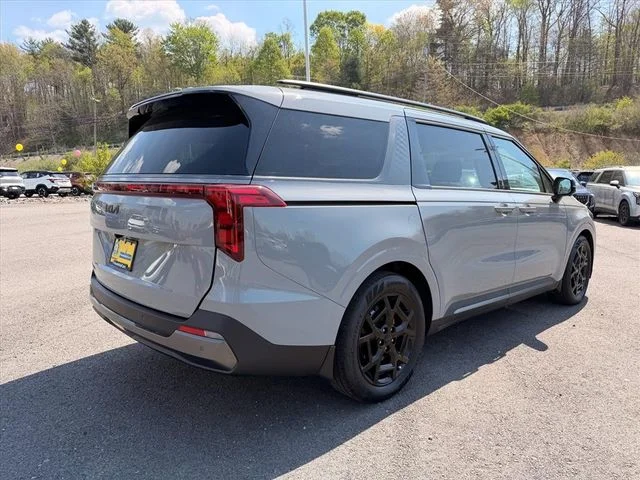 Used 2025 White Kia SX image 14