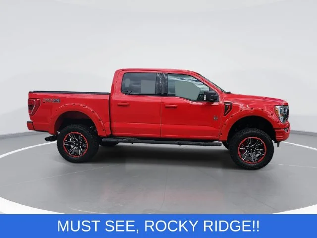 Used 2022 Red Ford XLT image 2