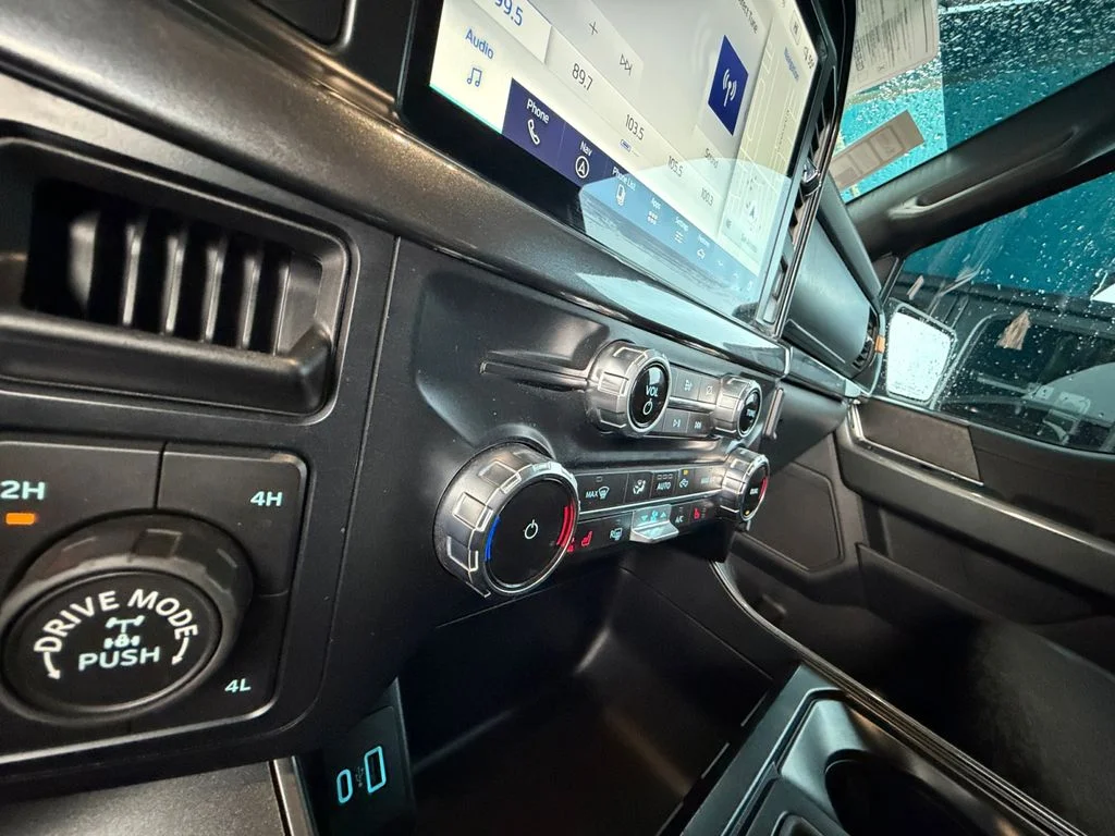 Used 2023 White Ford Tremor image 23