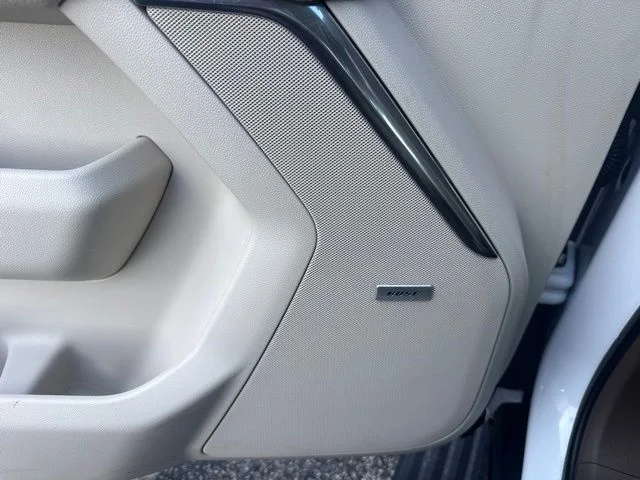 Used 2023 White GMC Denali image 13