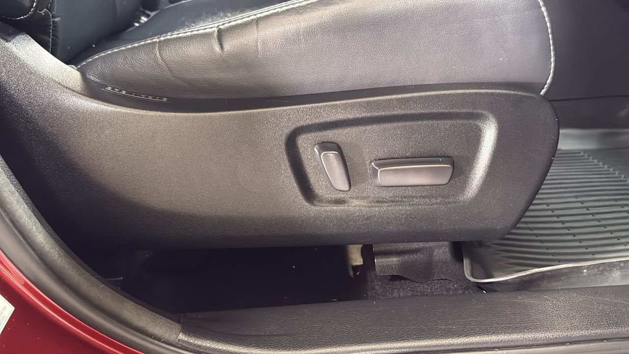 Used 2018 Red Toyota SE image 21