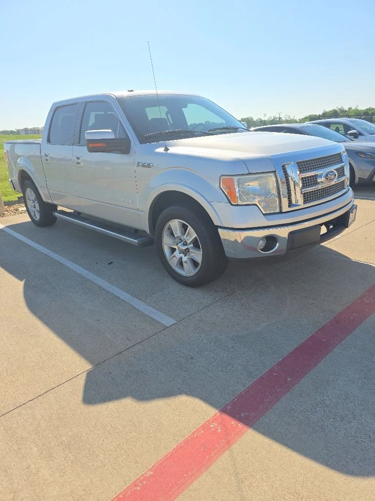 2012 Ford F-150 XLT SuperCrew 145-in's photo