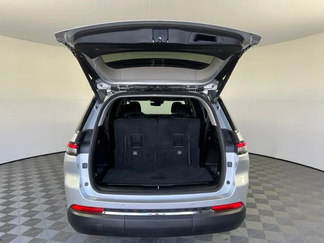 Used 2023 Silver Jeep Limited image 38