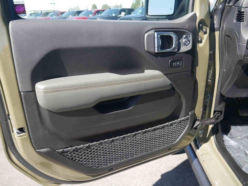 New 2026 41 Exterior Paint Jeep Mojave image 26