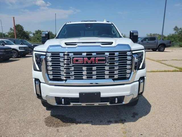 Used 2024 Summit White GMC Denali image 25