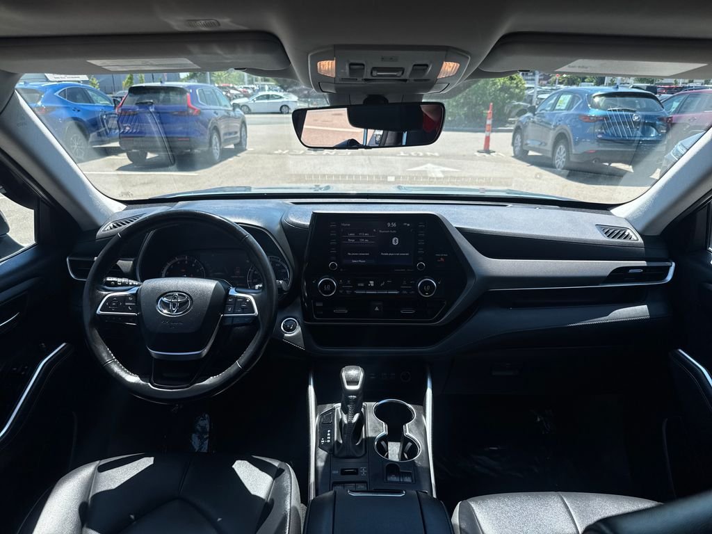 Used 2022 Gray Toyota XLE image 13