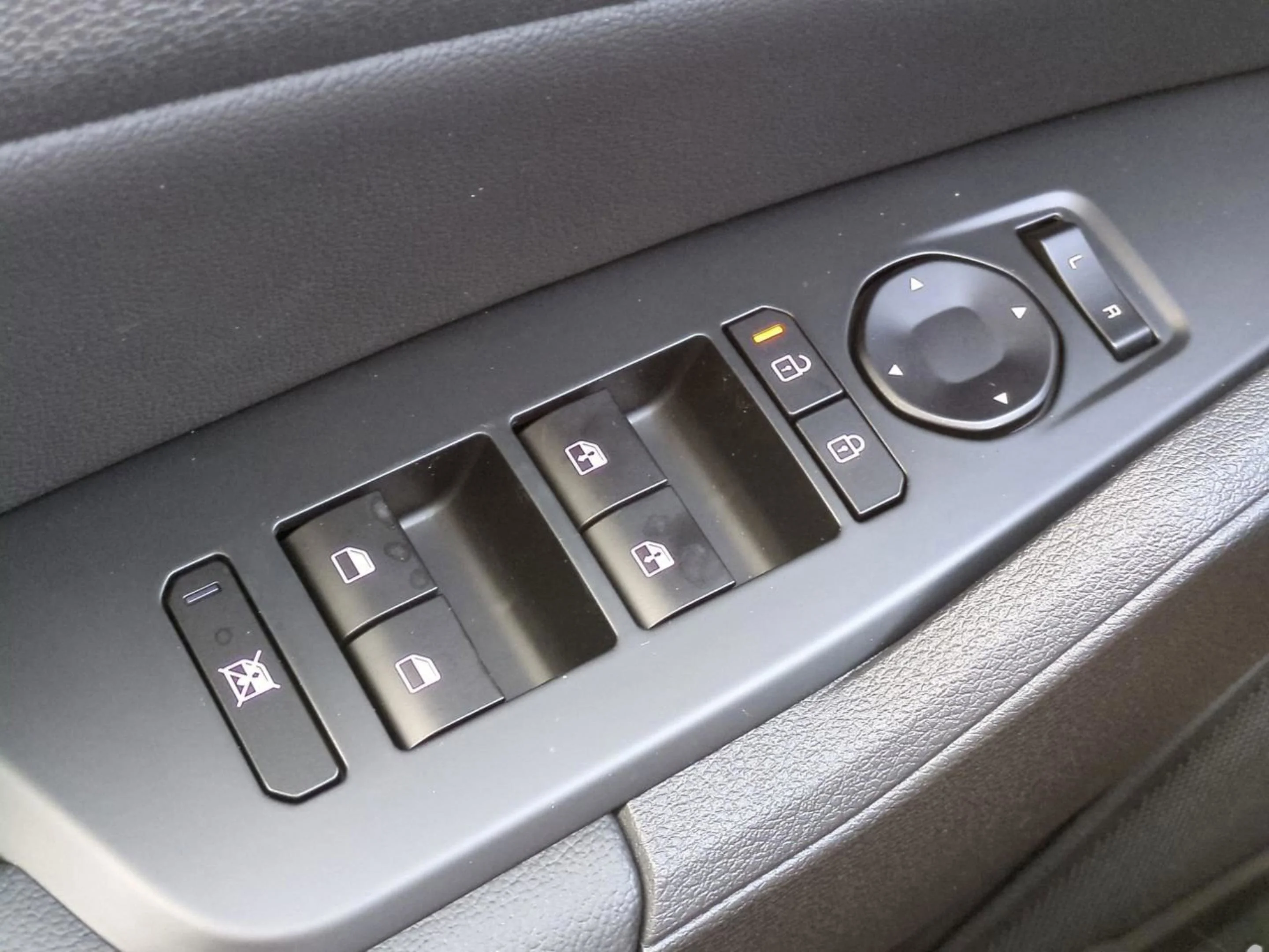 2026 Kia Sportage EX - Photo 29