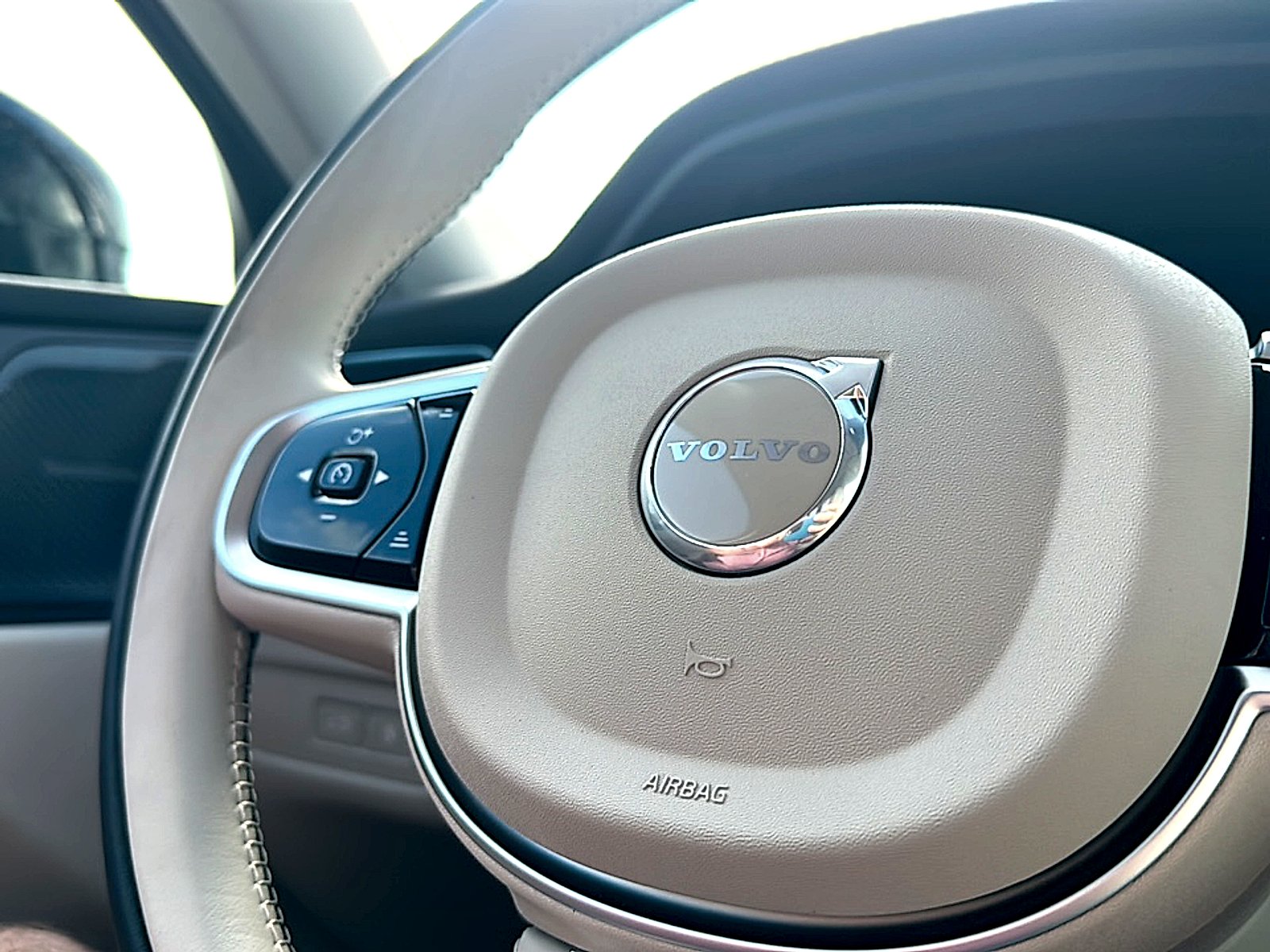 2026 Volvo XC60 Ultra - Photo 20