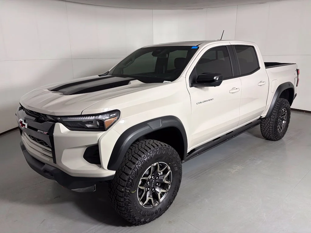 New 2026 White Sands Chevrolet ZR2 image 5