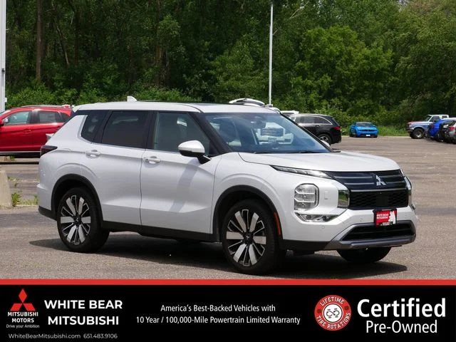 2025 Mitsubishi Outlander SE S-AWC's photo