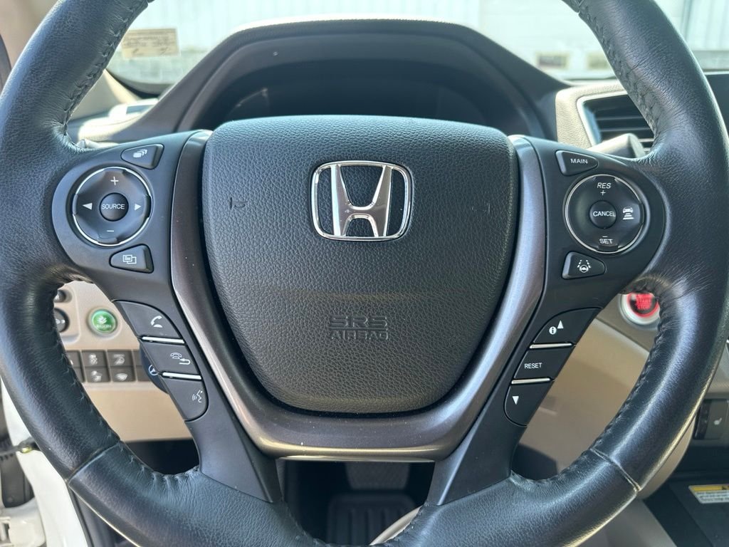 Used 2022 White Honda RTL-E image 25