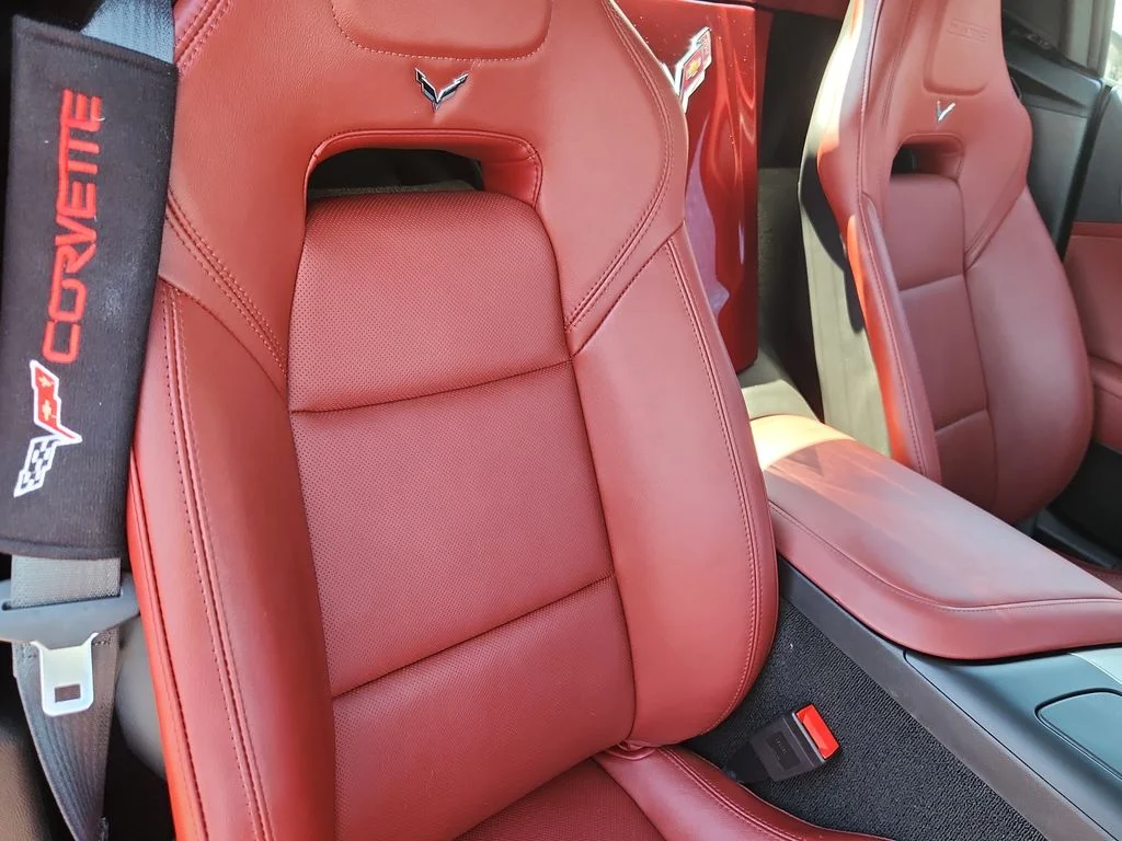 Used 2017 Red Chevrolet Z06 image 13