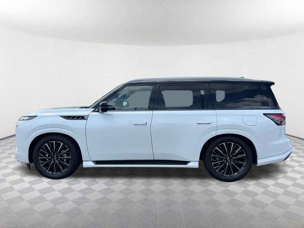 New 2026 2T RADIANT WHIT INFINITI Autograph 4WD image 8