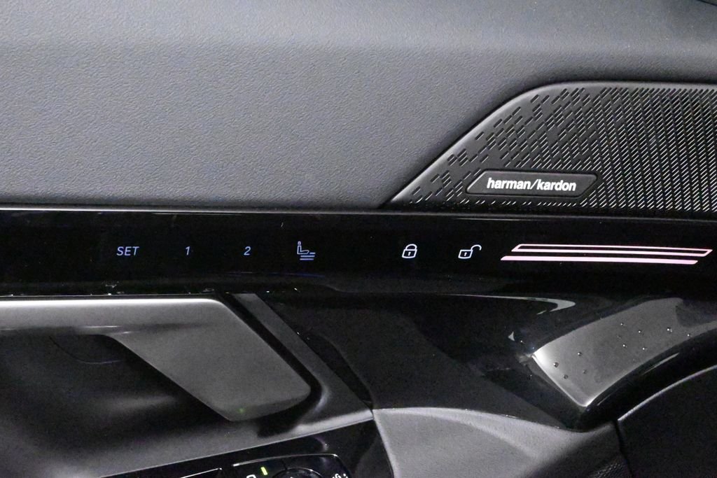 2026 BMW 5 Series 530i - Photo 30