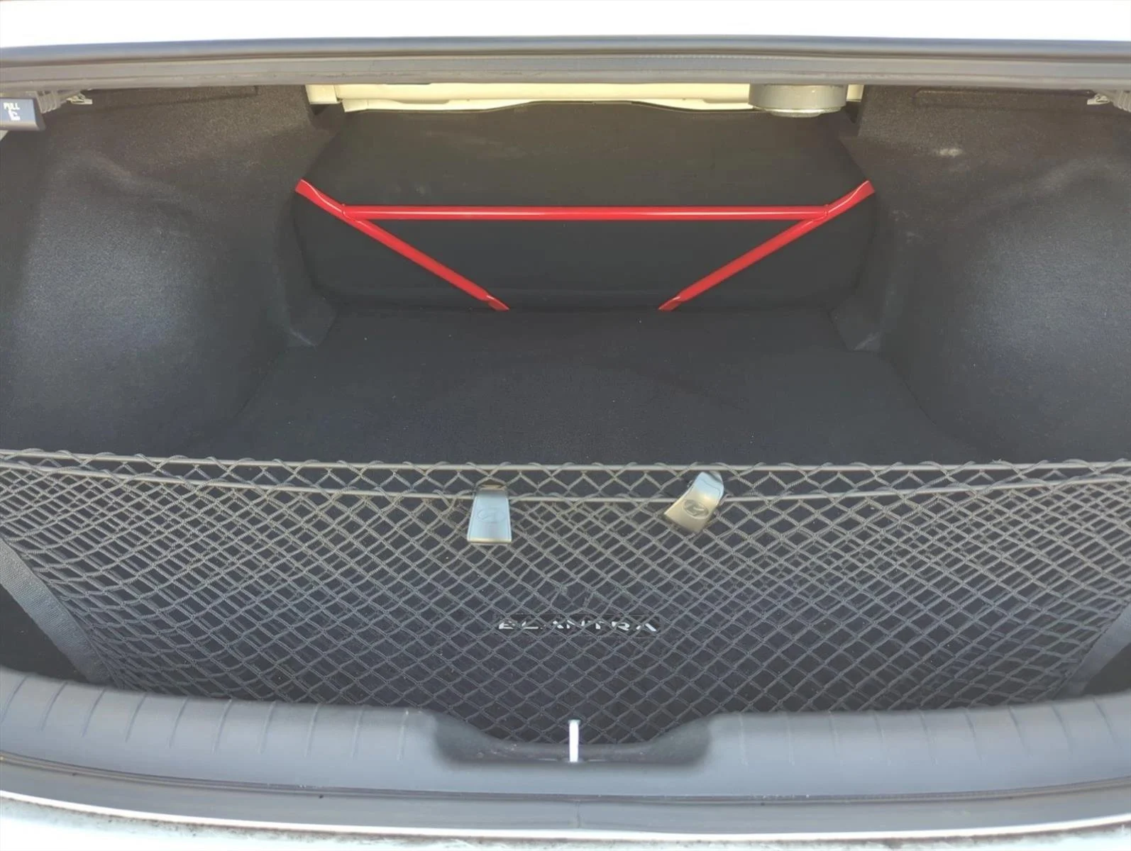 Used 2023 Ceramic White Hyundai  image 23