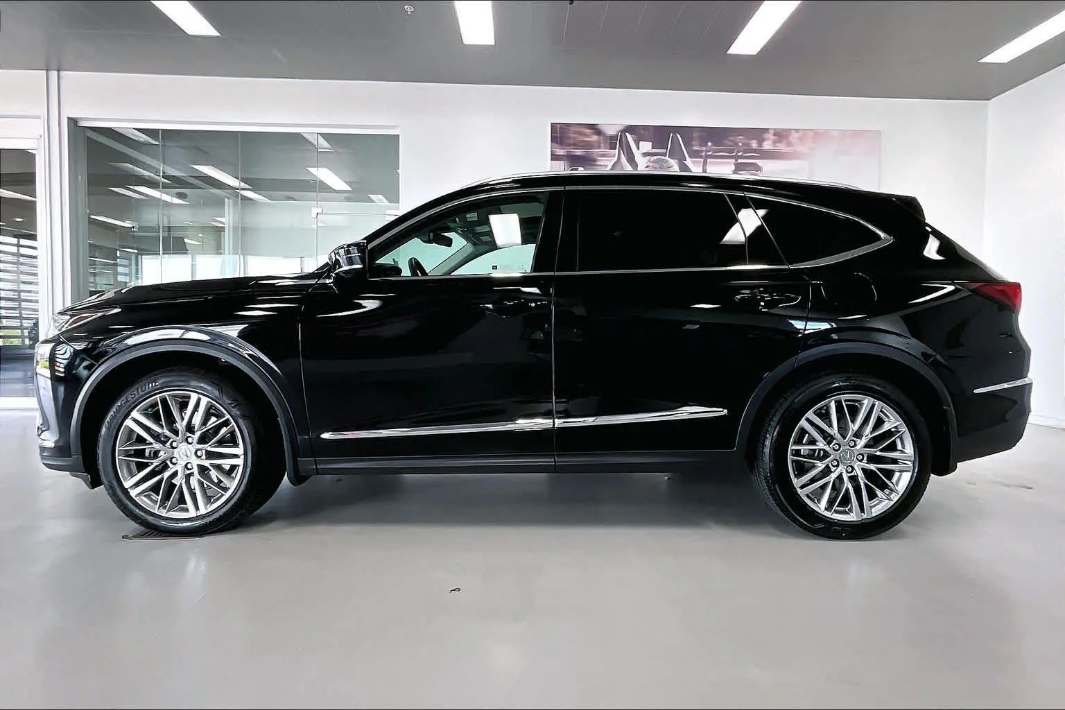 Used 2023 Majestic Black Pearl Acura SH-AWD ADVANCE image 3