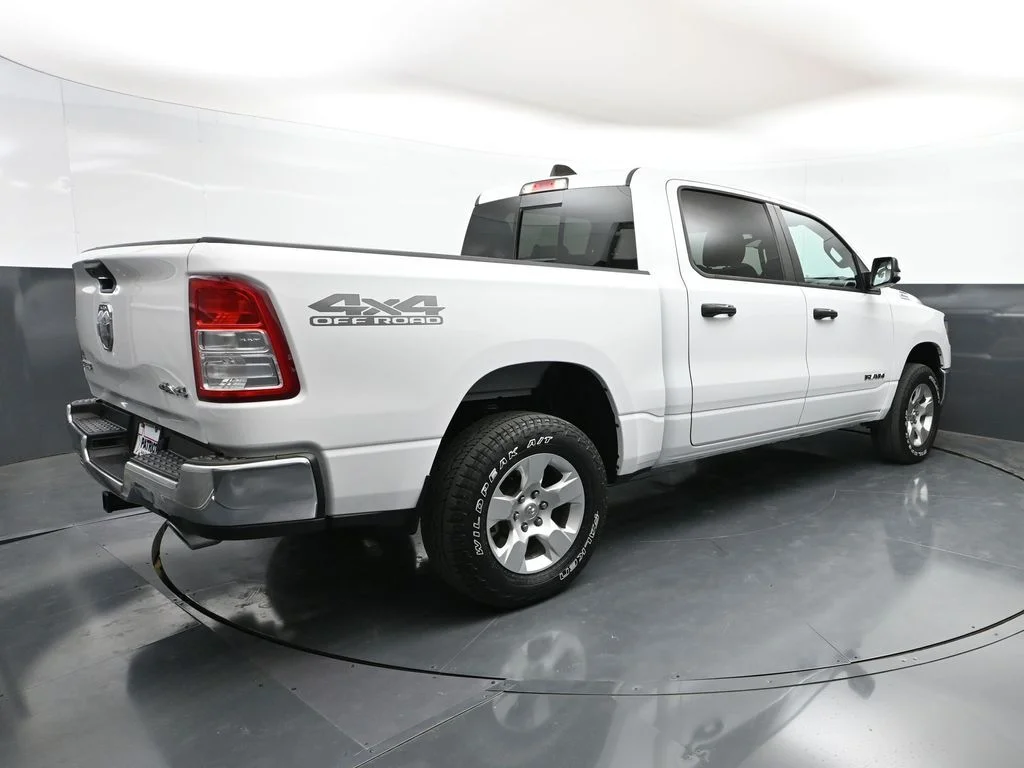 Used 2023 White Ram Big Horn/Lone Star image 32