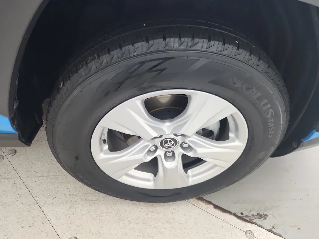 Used 2019 Blue Toyota XLE image 36