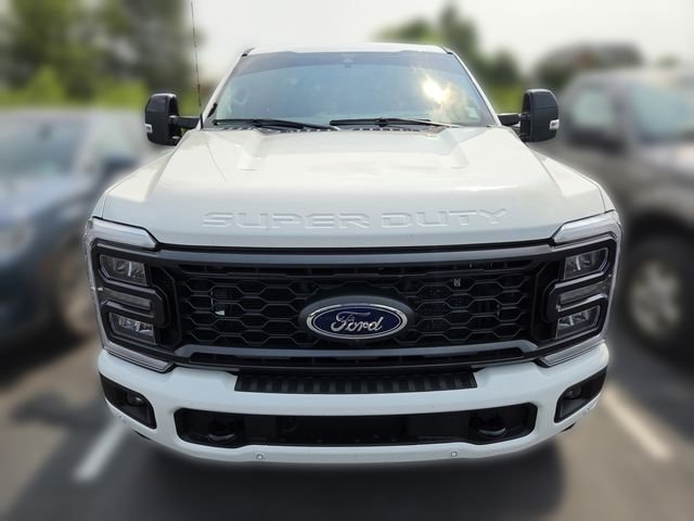 Used 2024 Star White Ford Lariat image 2