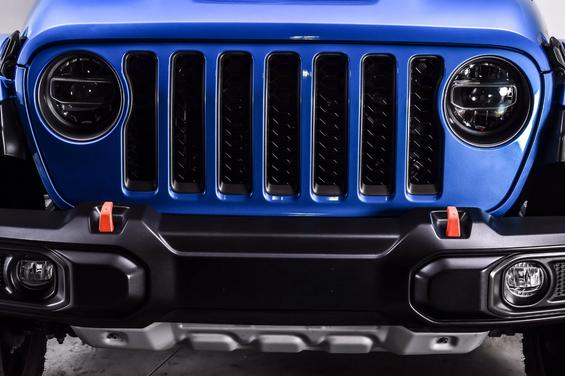Used 2022 Blue Pearl Jeep Mojave image 7