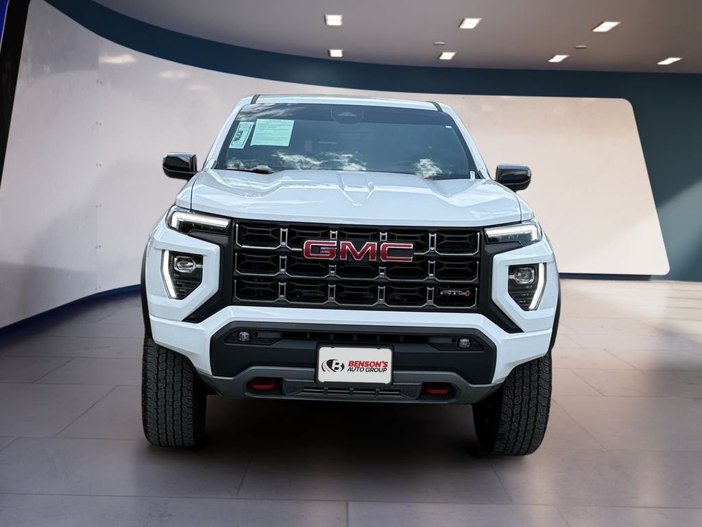 Used 2025 White GMC AT4 image 8